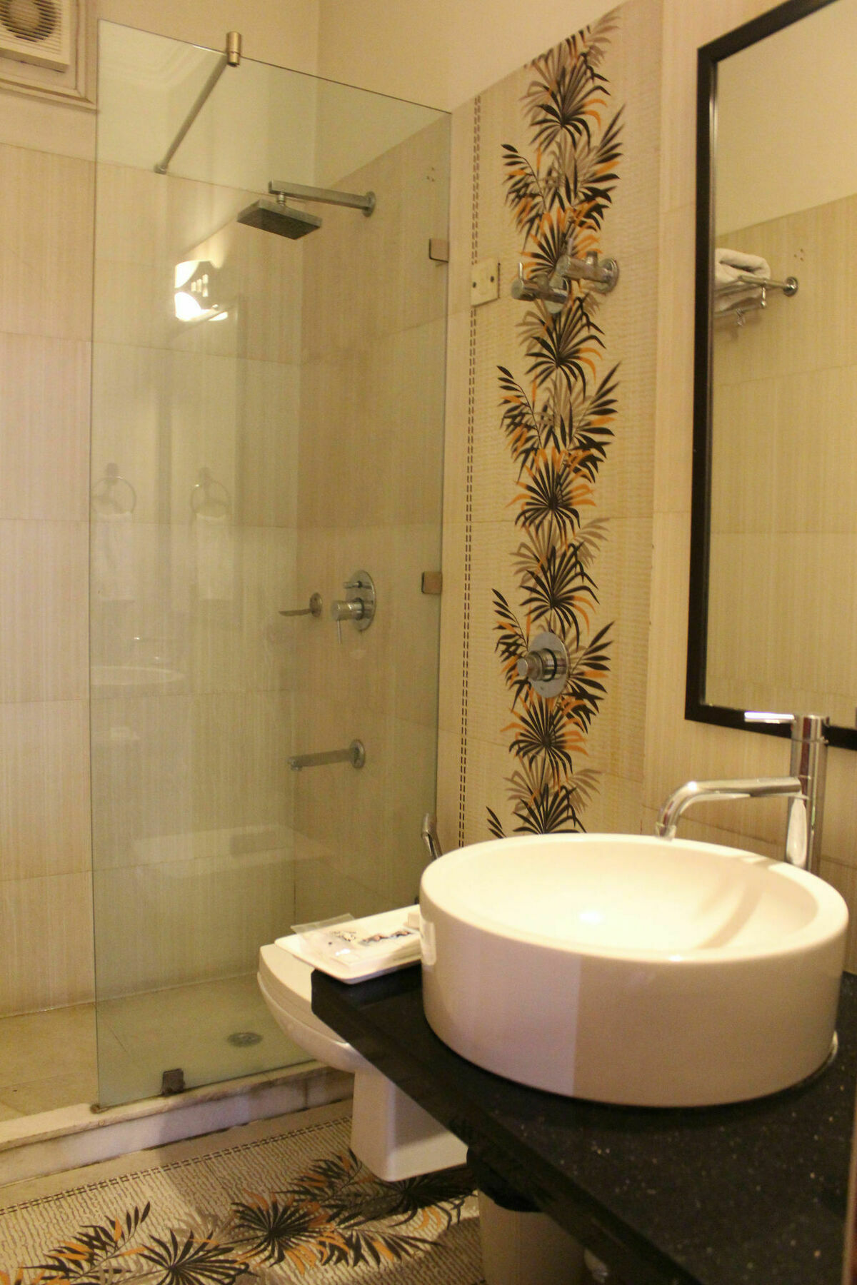 Hotel Comfort Zone Greater Kailash New Delhi Luaran gambar